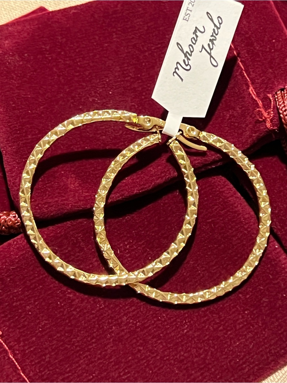 18k Gold Filled Textured Hoop Earrings - Picture 3 of 6